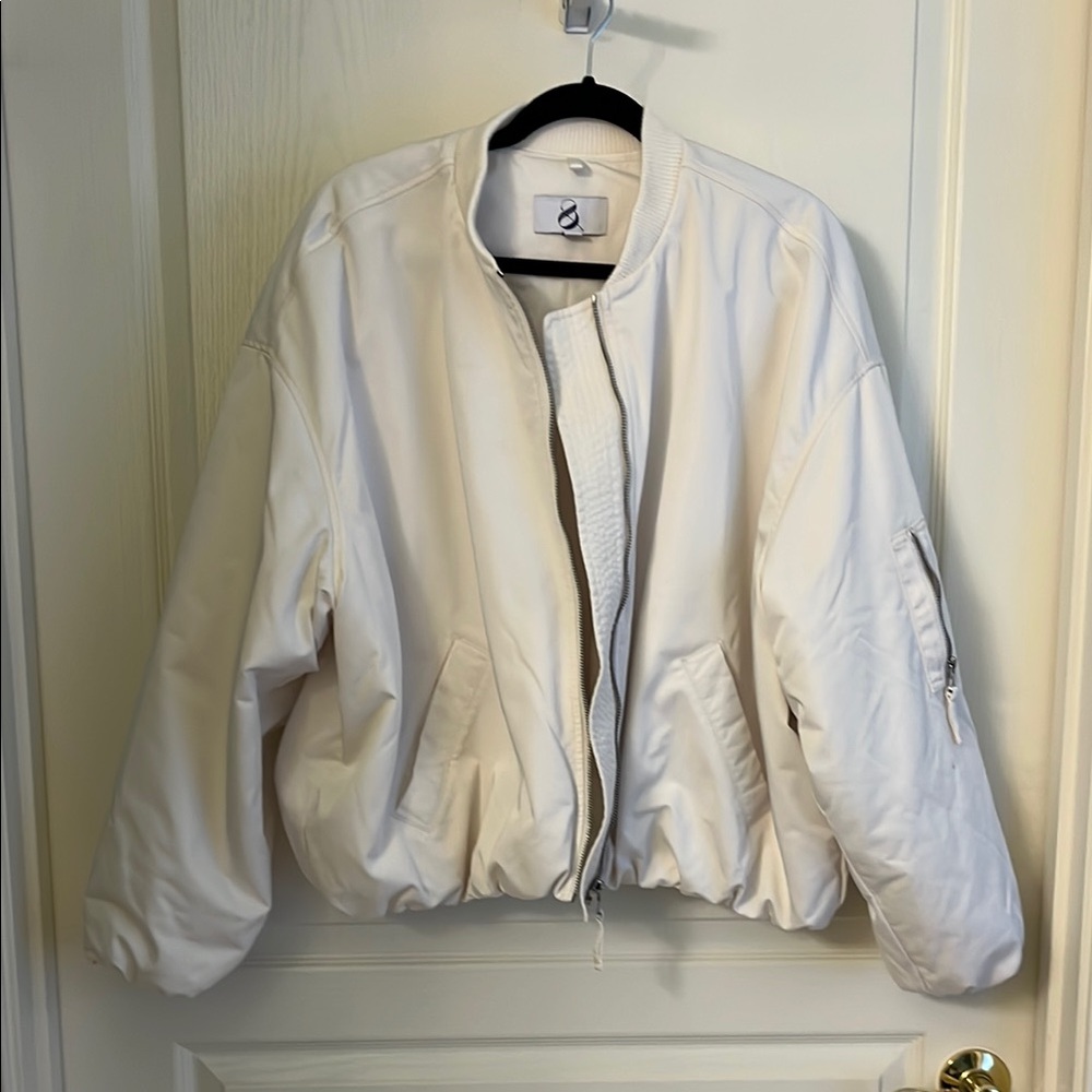 Lou & Grey Women's White Bomber Jacket